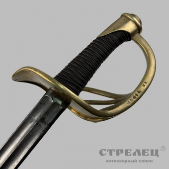 фото — кираса, шлем и палаш французского тяжелого кирасира, 1834 год